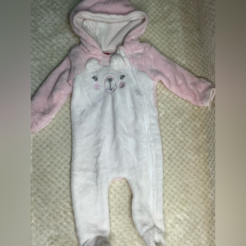 Penelope Mack Fuzzy Polar Bear Hooded Footie Sleeper 0 to 3M Zipup 🐻‍❄️
